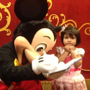 Meet your Posher, Lorraine